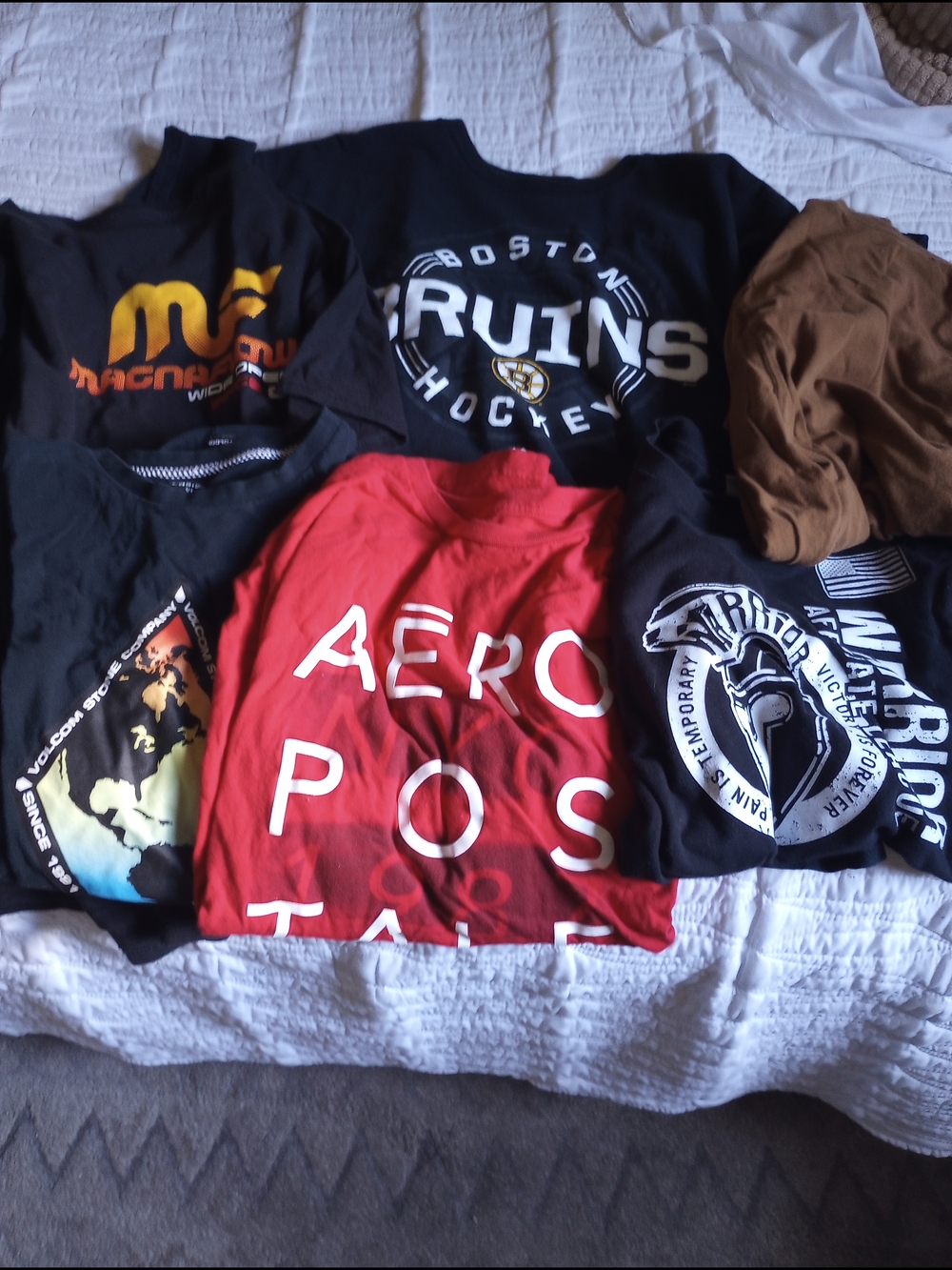 T-shirt Lot. Size XL. Six Shirts Total.